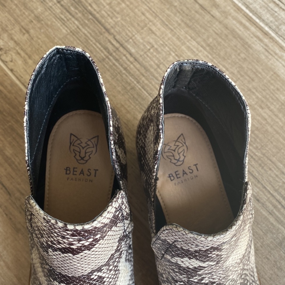 Size 7.5 Snakeskin ankle boots. Worn once. - Picture 4 of 5